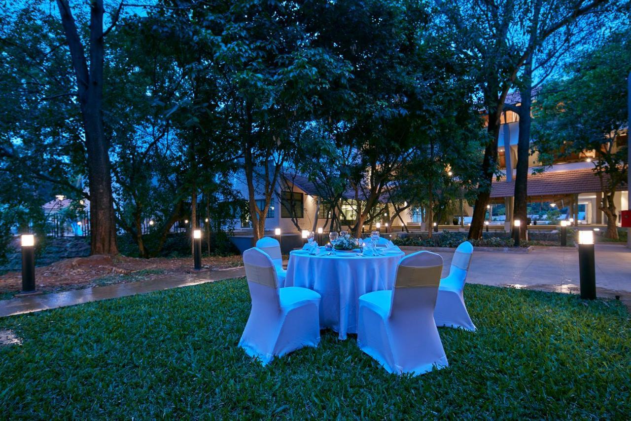 Signature Club Resort Devanahalli Exteriér fotografie