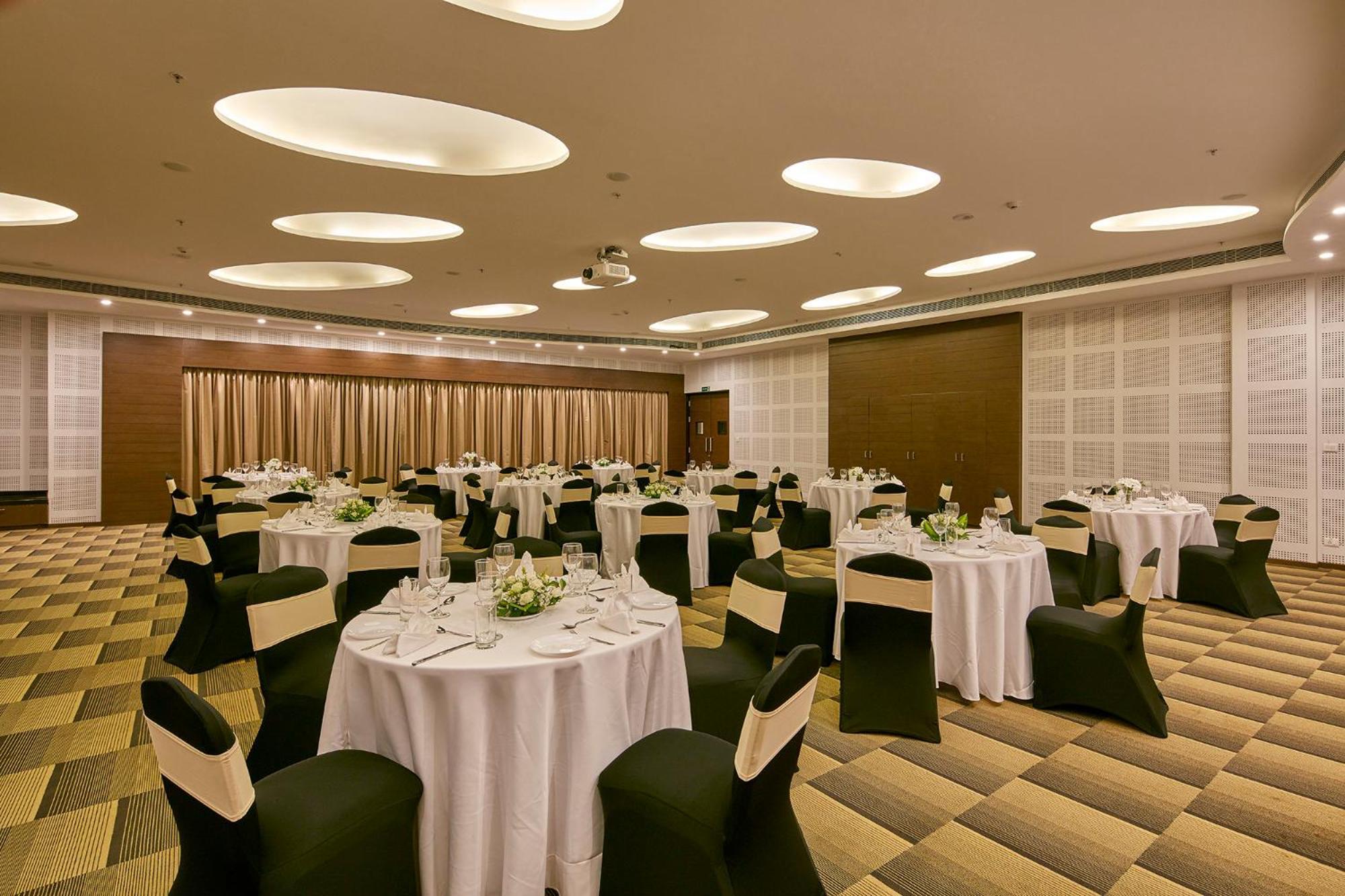 Signature Club Resort Devanahalli Exteriér fotografie